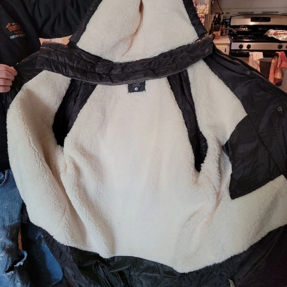 Carve Designs Puffer Jacket - Picture 9 of 9